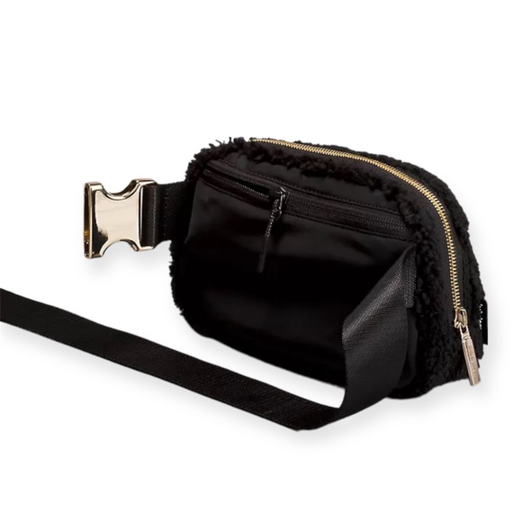 Lululemon Everywhere Fleece Belt Bag with Gold Hardware Extended Strap Black - Picture 3 of 7